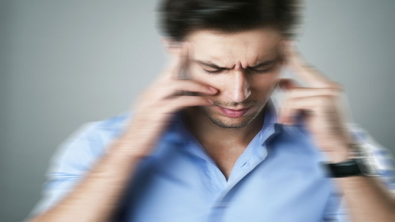 نشانه ها و علائم میگرن وستیبولار چه هستند؟