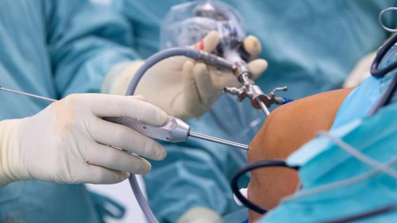 ریکاوری پس از جراحی آرتروسکوپی زانو | درمان دیسک کمر اصفهان