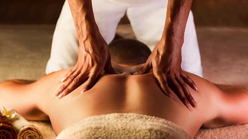 کاهش اسپاسم عضلانی با رول فوم یا ماساژ دستی | دکتر امیر قنبریان | درمان دیسک کمر اصفهان